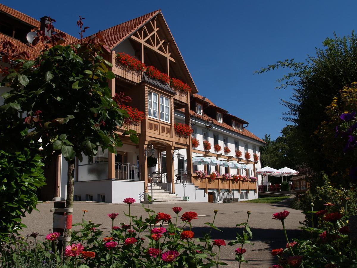Landgasthof Roessle Uehlingen-Birkendorf Exterior photo